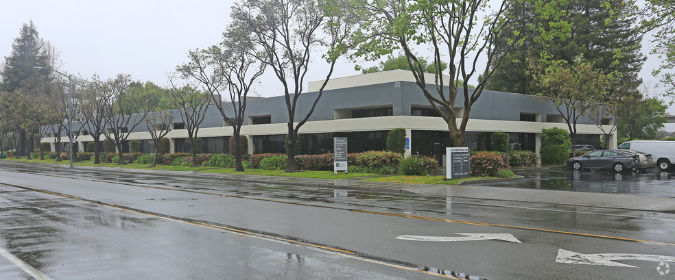 1670 Alvarado St, San Leandro, CA for lease - Building Photo - Image 1 of 3