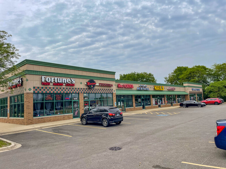 1275 W Spring St, South Elgin, IL for lease - Primary Photo - Image 1 of 2