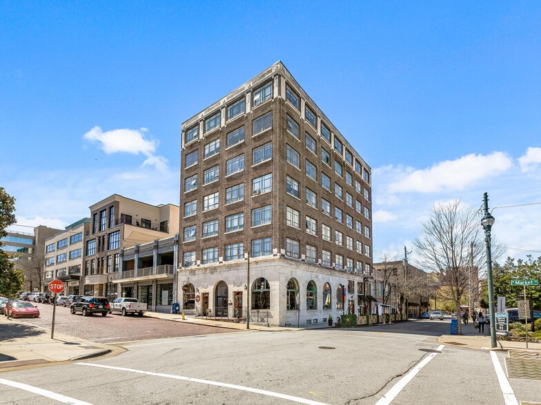 29 N Market St, Asheville, NC for lease - Primary Photo - Image 1 of 42