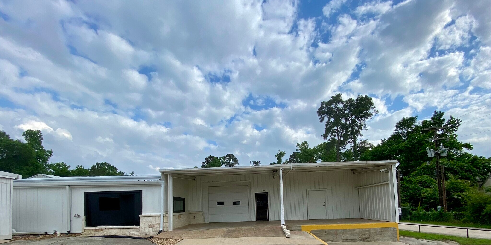 13095 Highway 105 W, Conroe, TX for sale Building Photo- Image 1 of 1