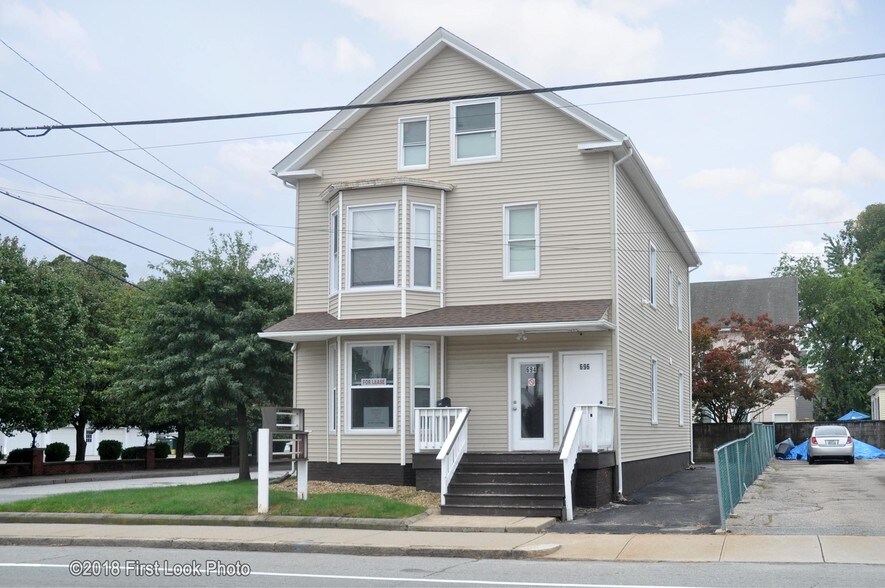 694-696 Park Ave, Cranston, RI for sale - Other - Image 1 of 1