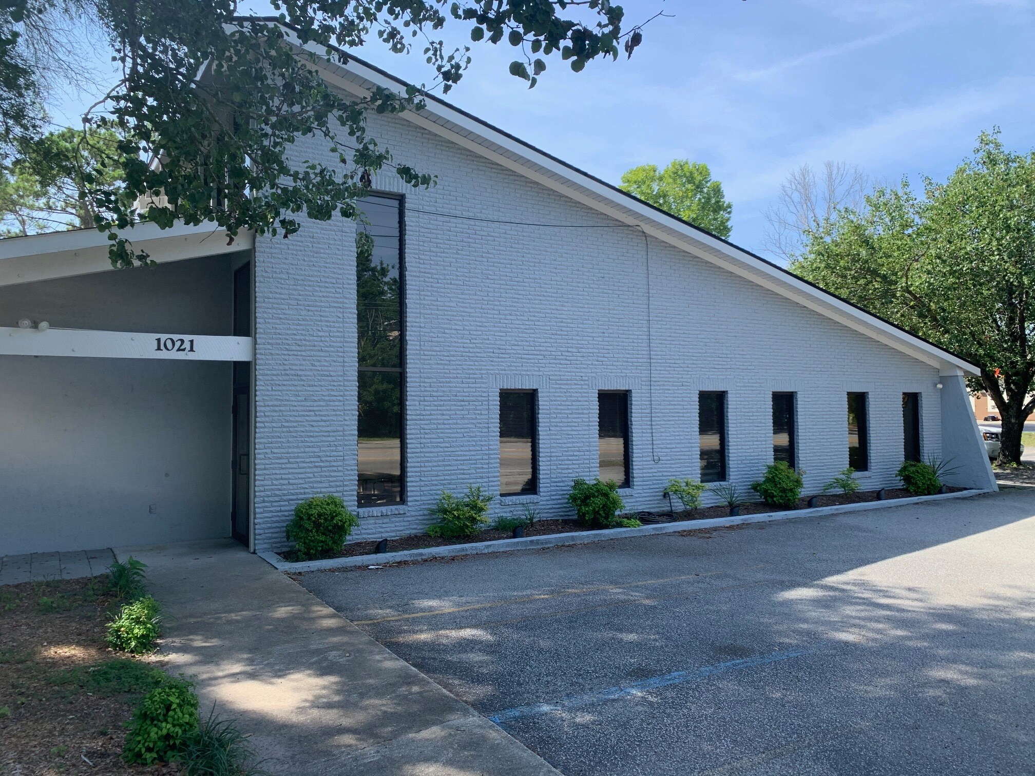 1021 Rifle Range Rd, Mount Pleasant, SC for sale Building Photo- Image 1 of 1