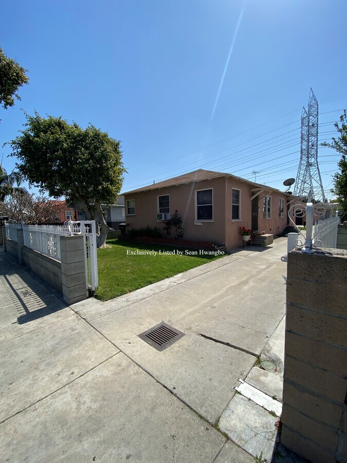2774 Glenwood Pl, South Gate, CA 90280 4Units, 65.2 Upside