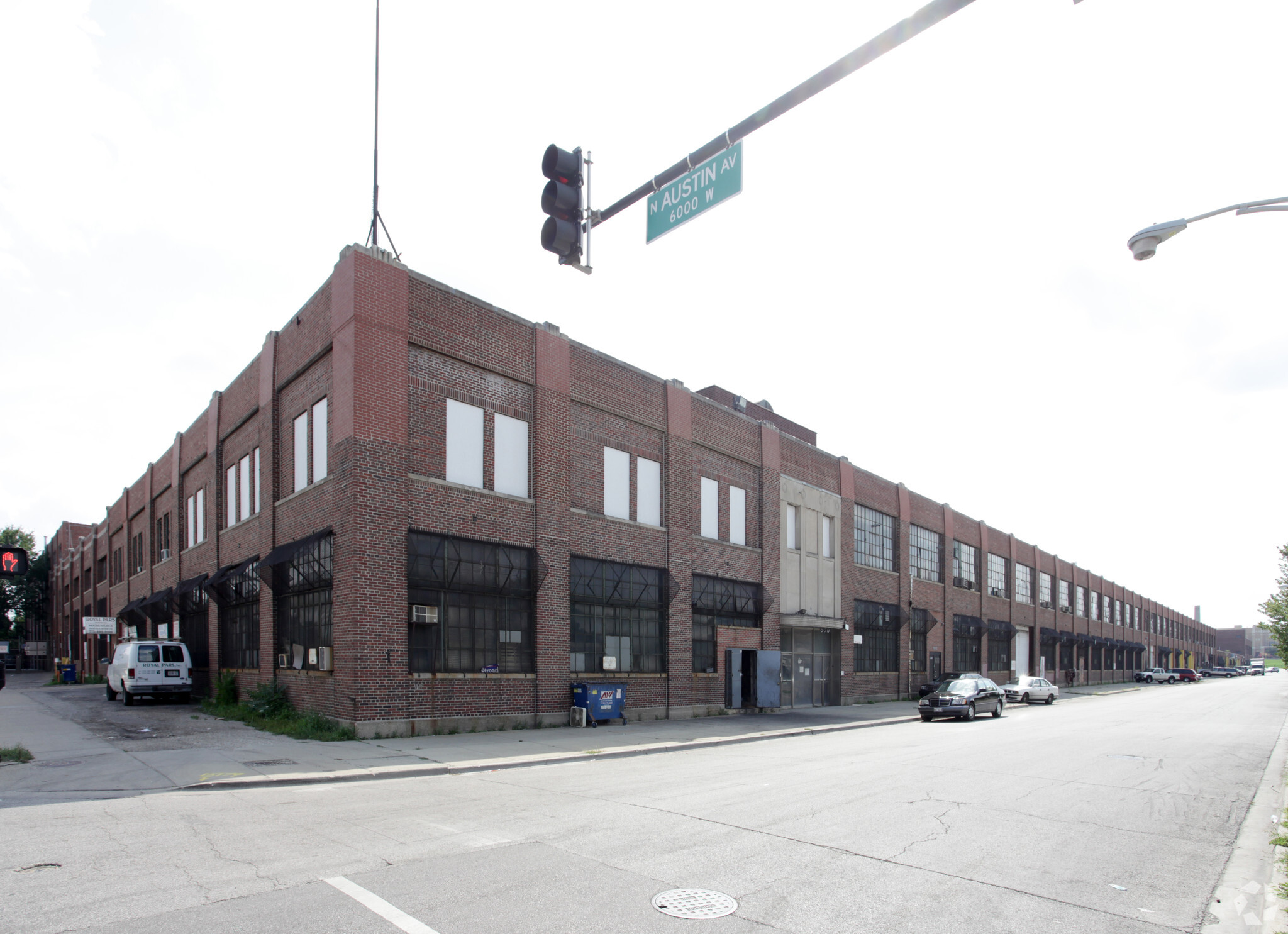 6001 W Dickens Ave, Chicago, IL for sale Primary Photo- Image 1 of 1