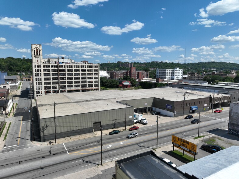 3300-3400 Spring Grove Ave, Cincinnati, OH for lease - Building Photo - Image 3 of 3