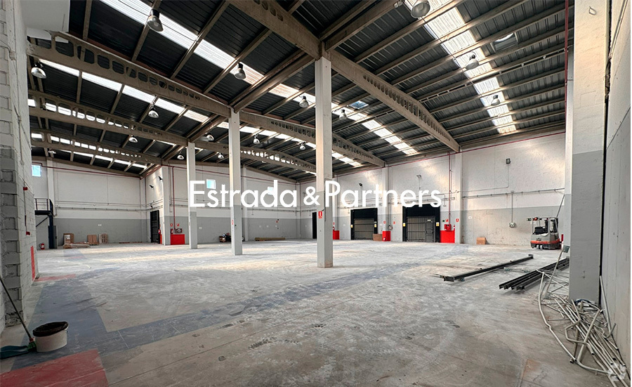 Industrial in Coslada, Madrid for lease - Building Photo - Image 2 of 7