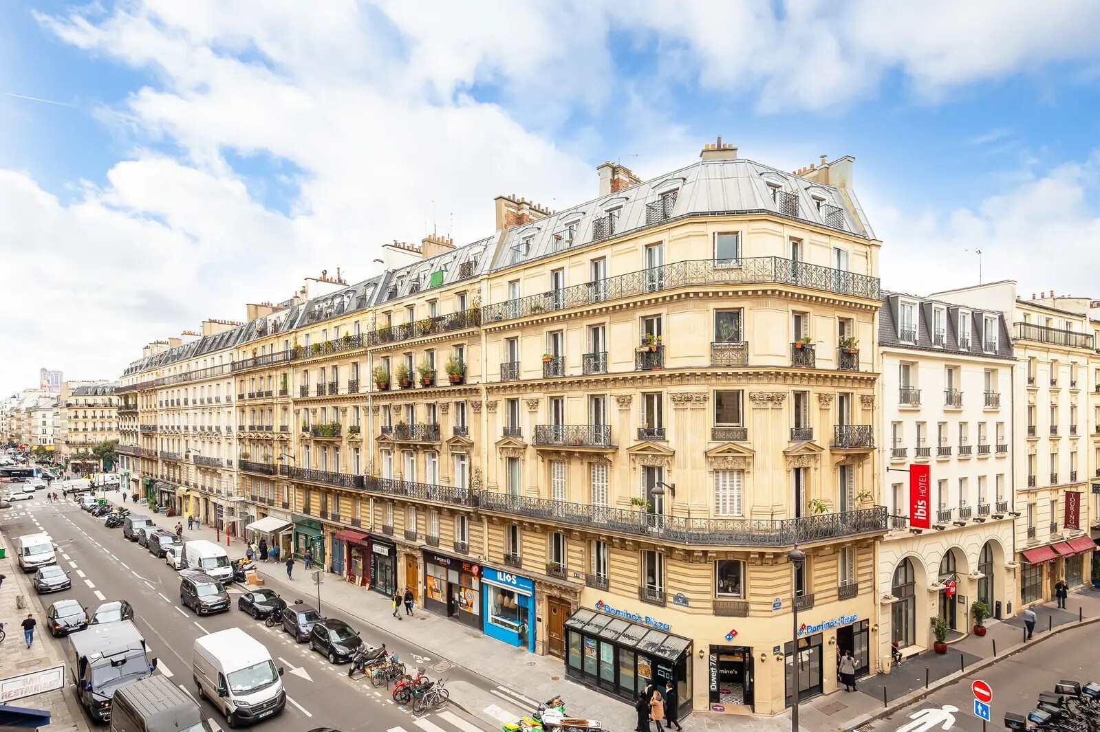 Retail in Paris for sale Building Photo- Image 1 of 5