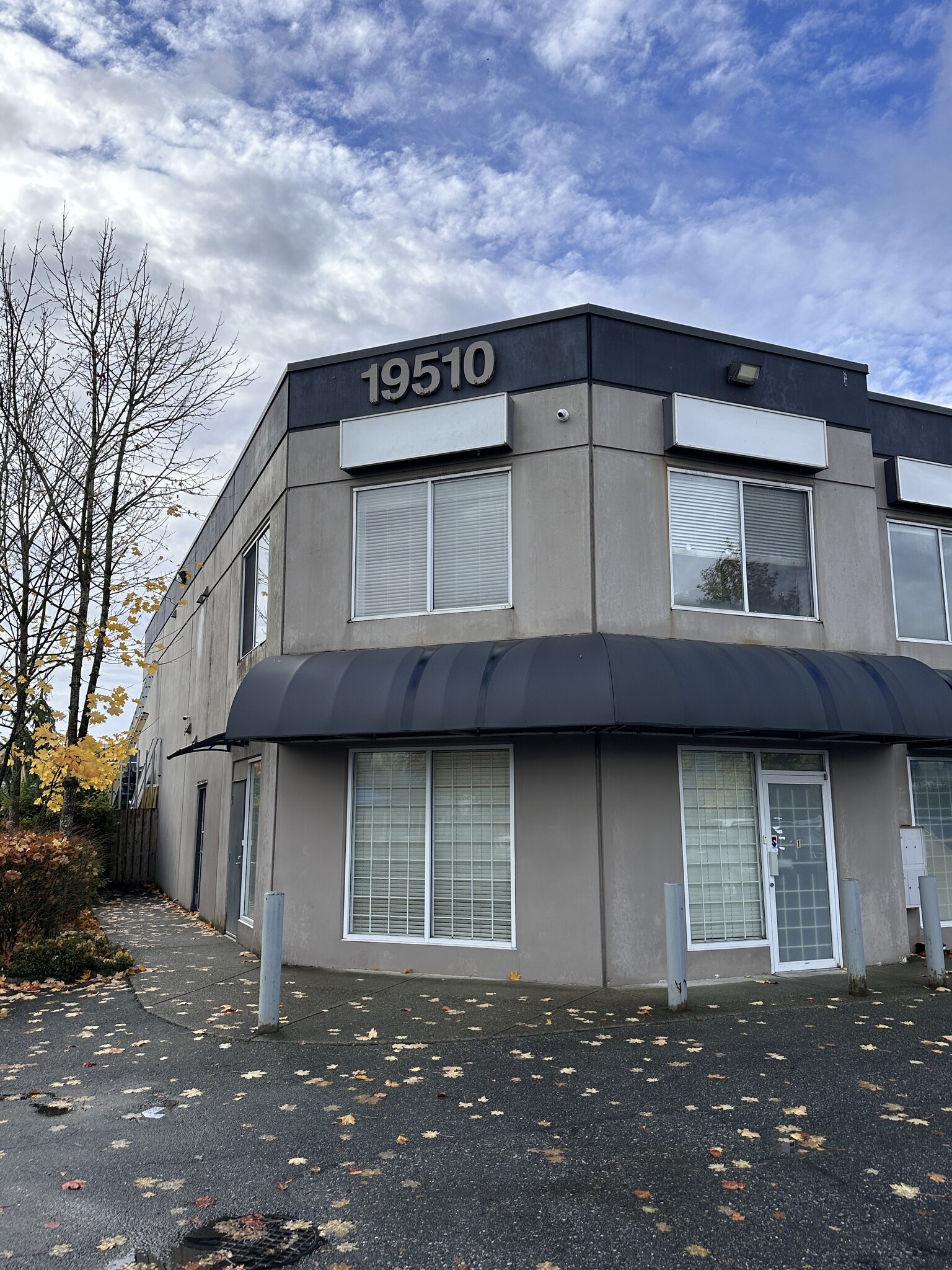 19510 55th Ave, Surrey, BC for lease Building Photo- Image 1 of 4