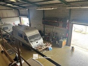 Flex in Marcilly-d'Azergues for sale Interior Photo- Image 2 of 3