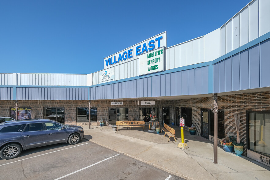 2100-2156 Hoffman Rd, Mankato, MN for sale - Building Photo - Image 1 of 1