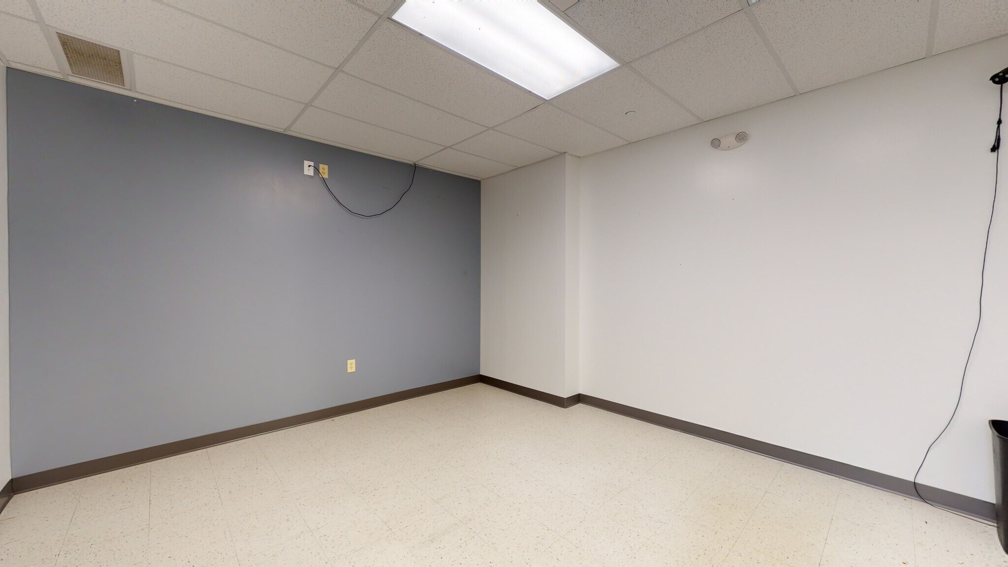 3333 Massillon Rd, Akron, OH 44312 Green Retail & Office Center