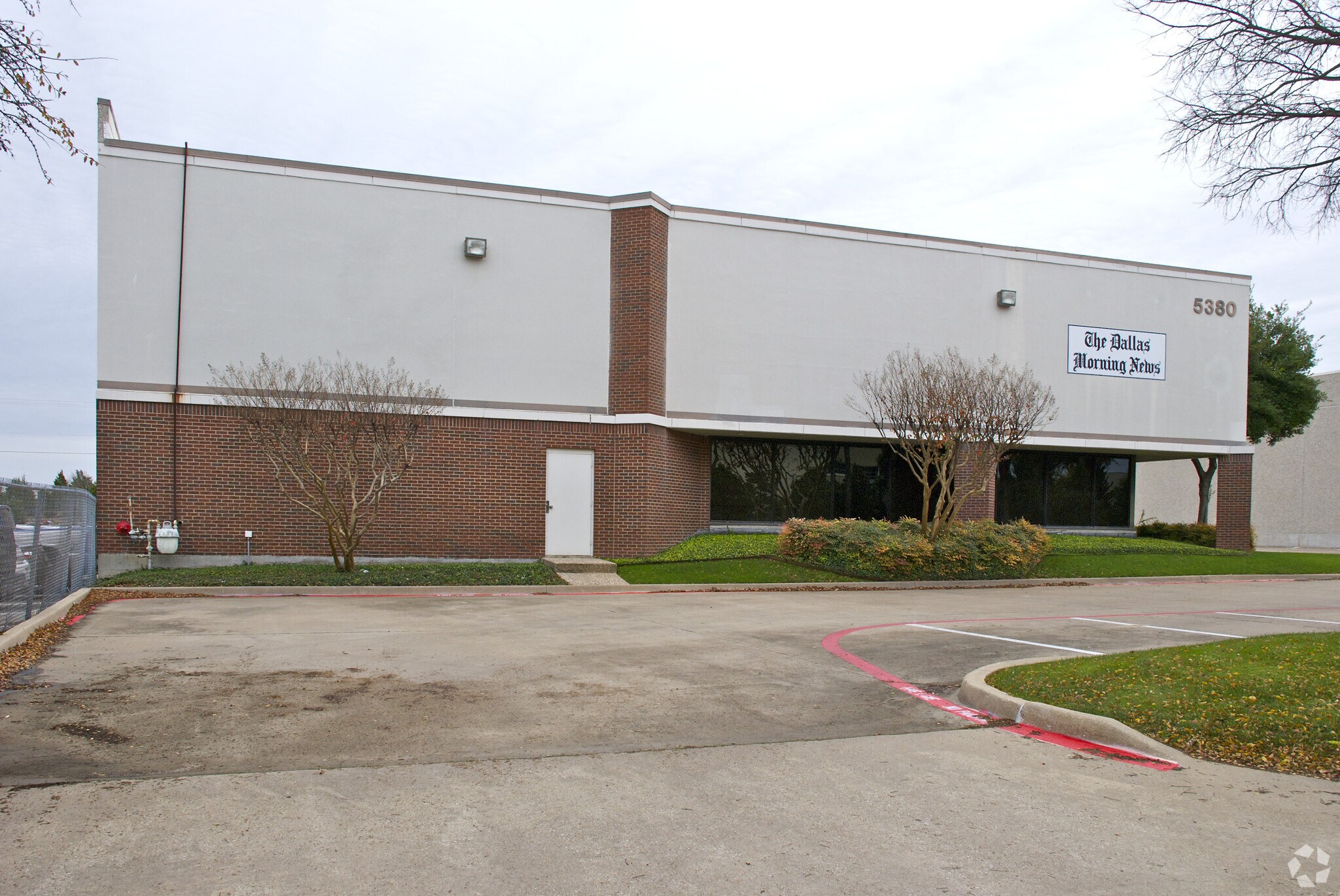 5380 Red Bird Center Dr, Dallas, TX for sale Primary Photo- Image 1 of 1
