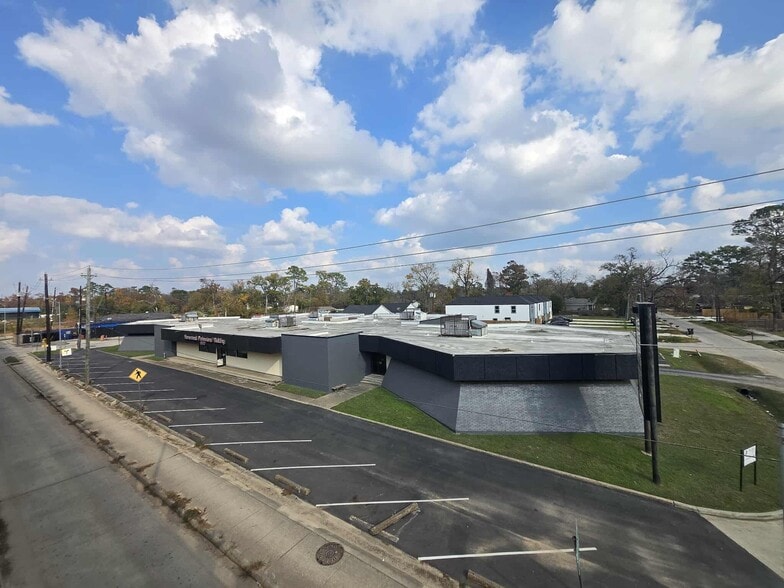 8300 Homestead Rd, Houston, TX for lease - Building Photo - Image 3 of 48