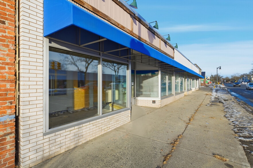 534 Sumner Ave, Springfield, MA for lease - Building Photo - Image 3 of 28