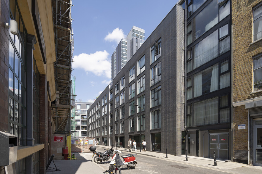 20 Westland Pl, London for lease - Building Photo - Image 3 of 17