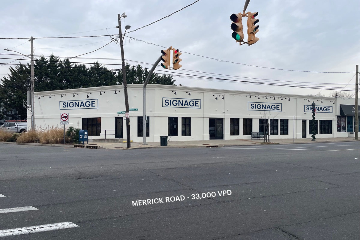 190-196 Merrick Rd, Merrick, NY for lease Primary Photo- Image 1 of 16