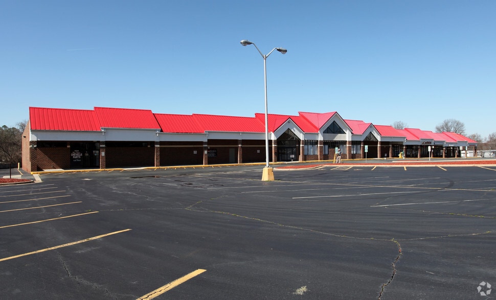 602-622 Rauhut St, Burlington, NC for lease - Primary Photo - Image 1 of 5