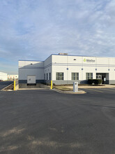1306-1330 Pierson Dr, Batavia, IL for lease Building Photo- Image 2 of 6