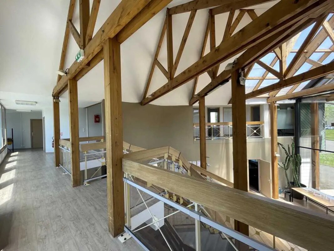 Office in Mont-Saint-Aignan for sale Interior Photo- Image 1 of 10