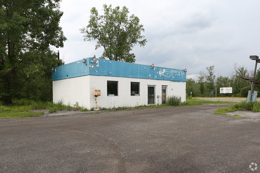 5565 Millersport Rd, Amherst, NY for sale - Primary Photo - Image 1 of 1