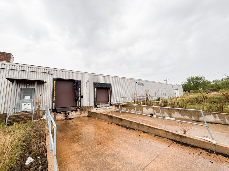 1475 S Sam Houston Blvd, Houston, MO for sale - Building Photo - Image 2 of 23