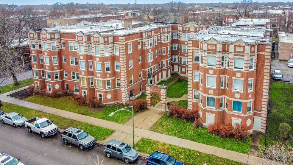 8044-8054 S Ingleside Ave, Chicago, IL for sale - Building Photo - Image 1 of 5