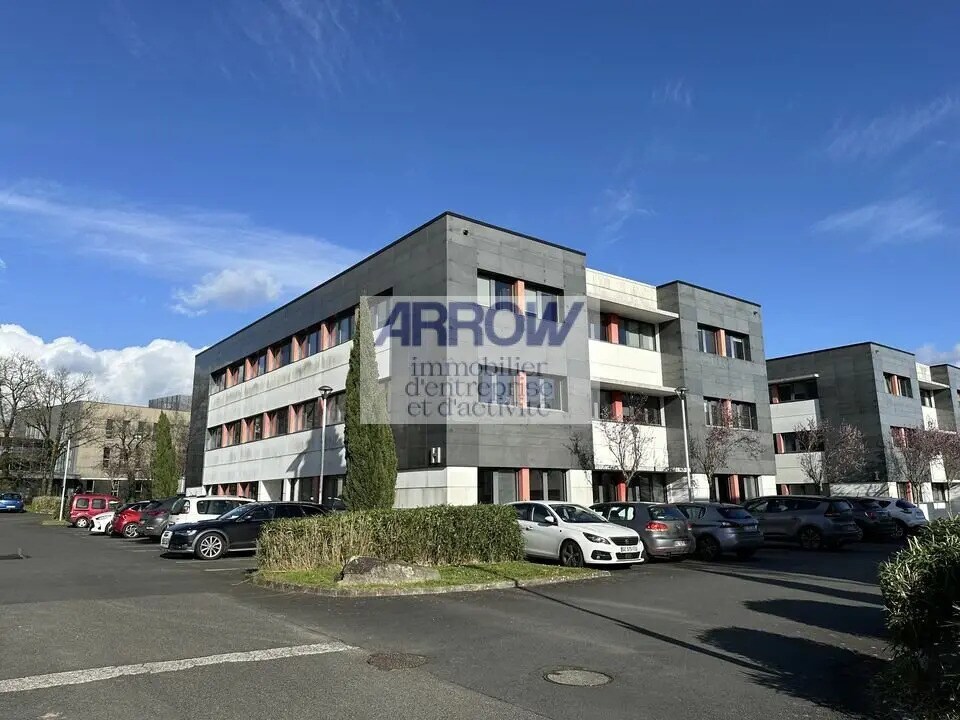 Office in Saint-Herblain for lease Building Photo- Image 1 of 7