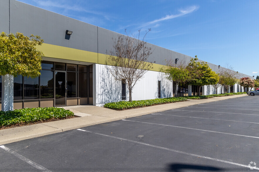 2050-2090 Edison Ave, San Leandro, CA for lease - Building Photo - Image 3 of 8