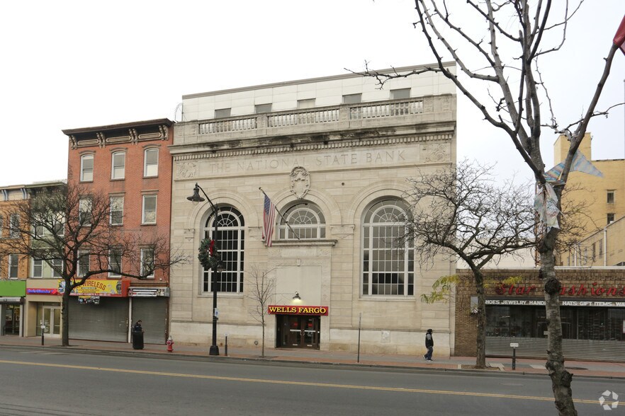 6670 Broad St, Elizabeth, NJ 07201 Office for Sale