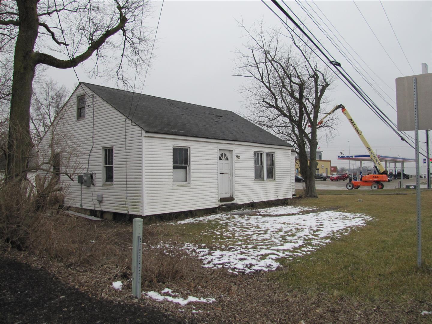 1208 Recker Rd, Piqua, OH for sale Primary Photo- Image 1 of 1