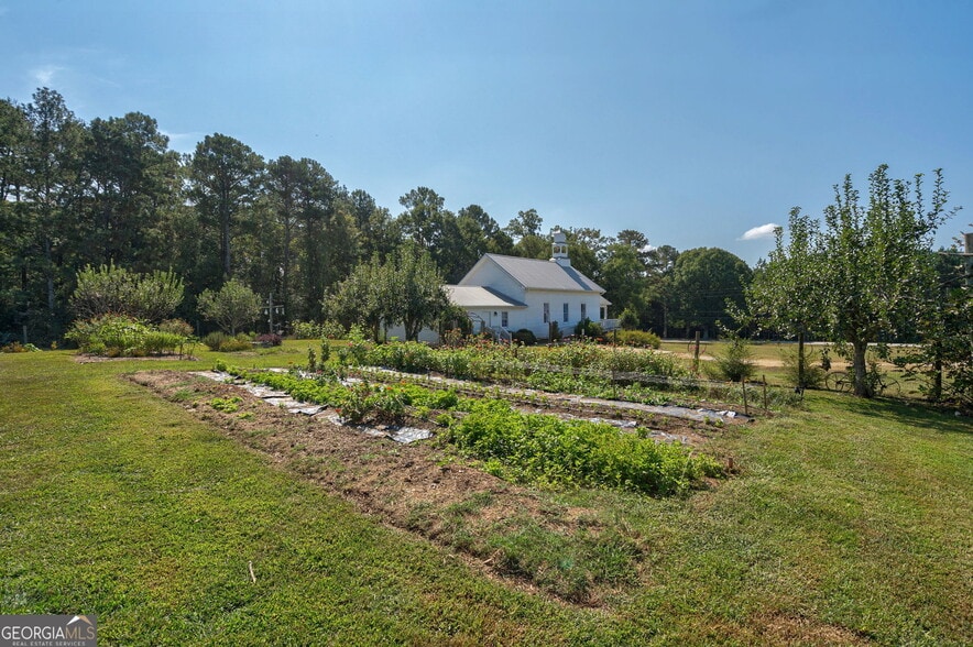 1051 Meadow Ln, Madison, GA for sale - Building Photo - Image 3 of 24