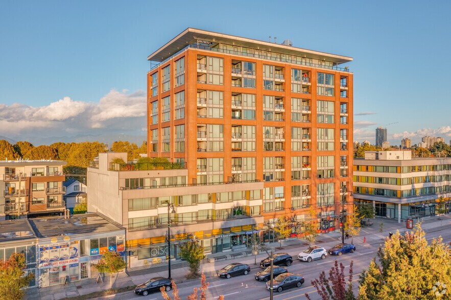 2675-2699 Kingsway, Vancouver, BC for lease - Primary Photo - Image 1 of 7