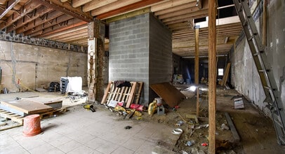 1721 Wisconsin Ave NW, Washington, DC for sale Interior Photo- Image 1 of 2