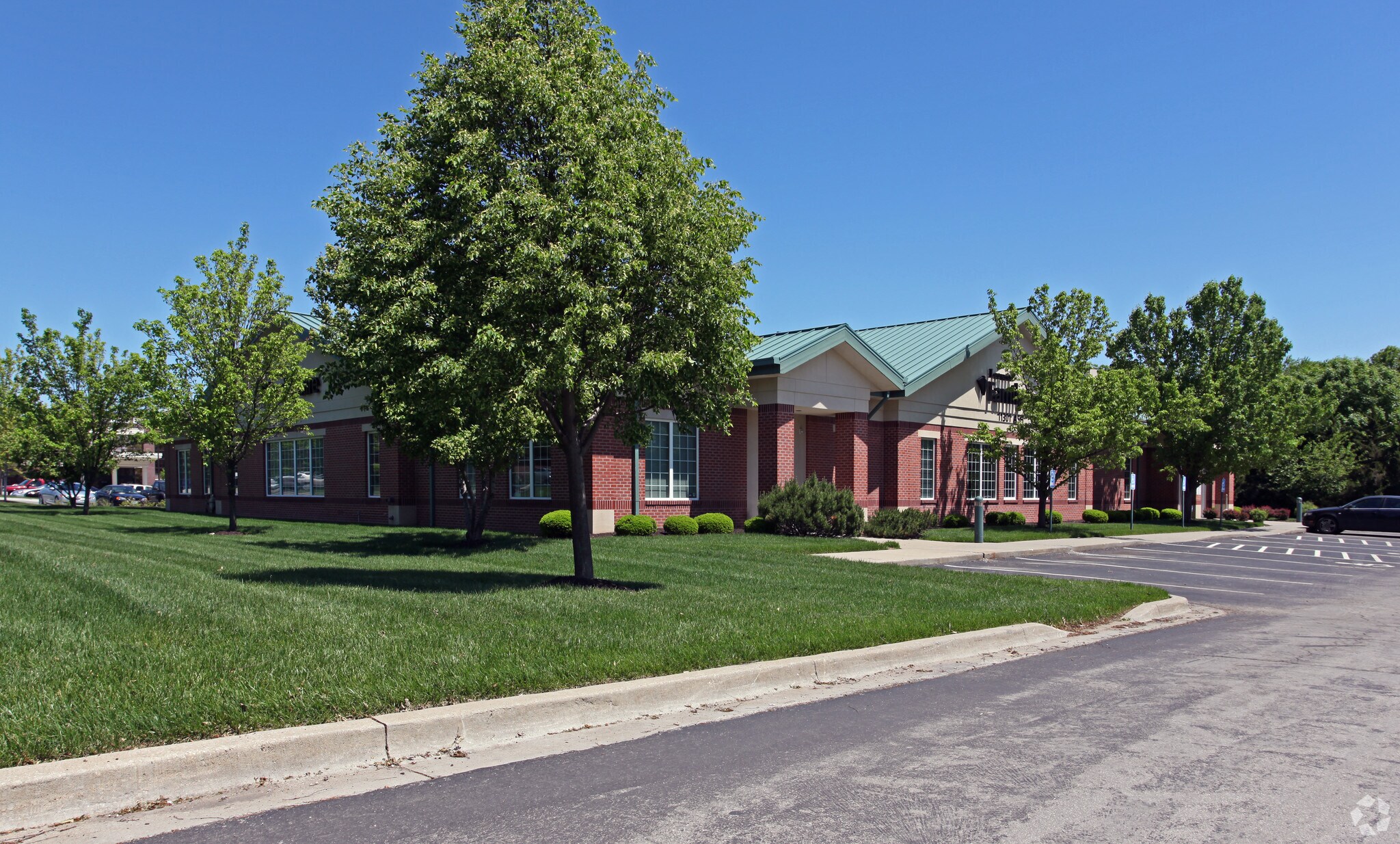 11301 Ash St, Leawood, KS 66211 John Hancock Bldg