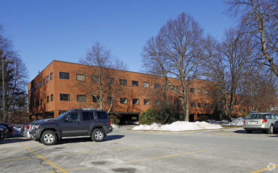 209 Burlington Rd, Bedford, MA for lease - Building Photo - Image 3 of 3