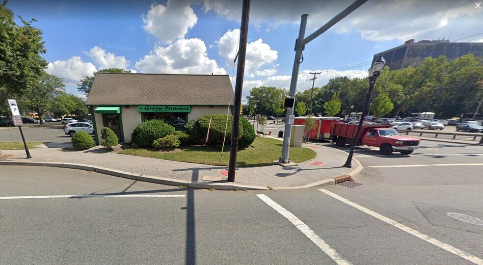 110 Kinderkamack Rd, River Edge, NJ 07661