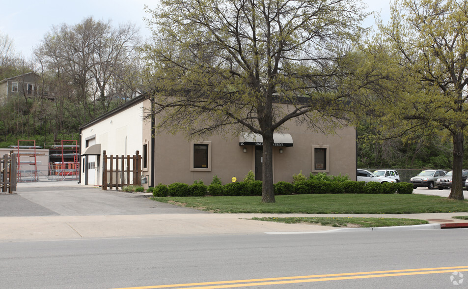 5568 Merriam Dr, Merriam, KS for sale - Primary Photo - Image 1 of 1