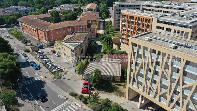240 Chemin De La Beauvalle, Aix-en-Provence for sale - Aerial - Image 2 of 7