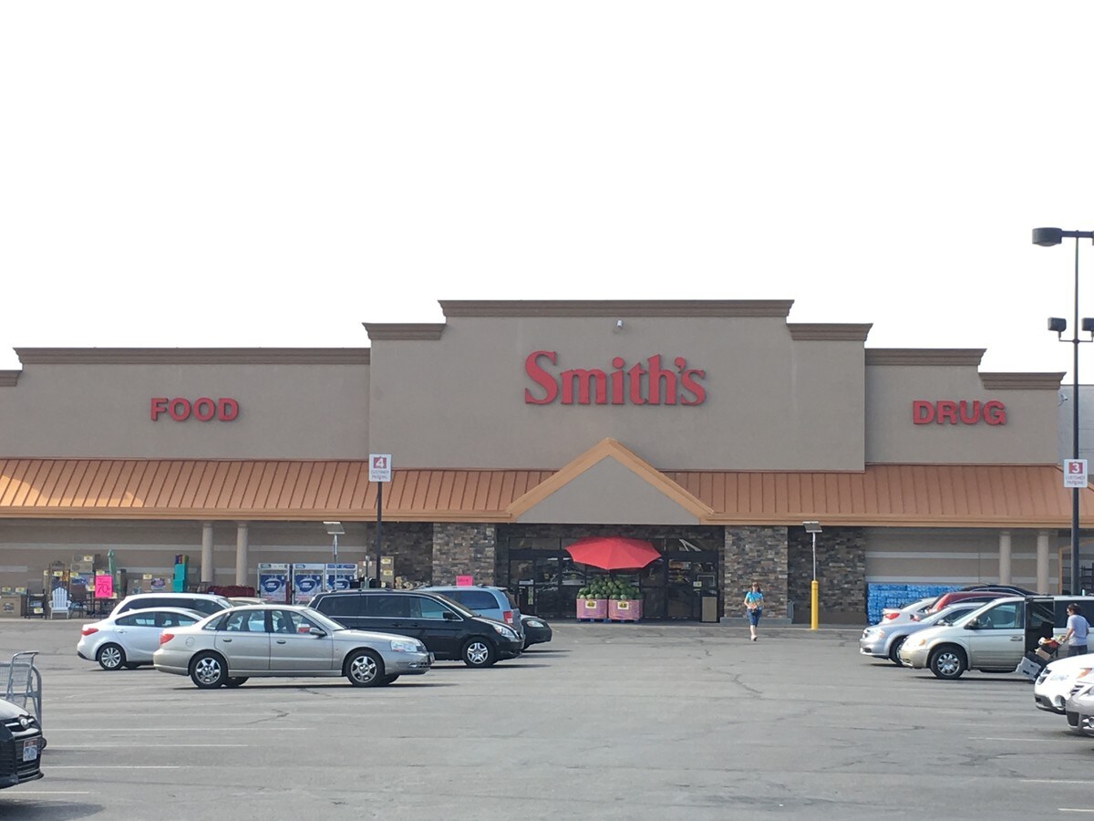 893975 W 1700 S, Syracuse, UT 84075 Syracuse Shopping Center