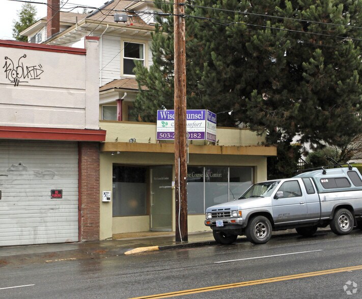 2045 SE Hawthorne Blvd, Portland, OR for sale - Primary Photo - Image 1 of 1