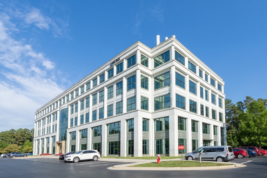8081 Arco Corporate Dr, Raleigh, NC for lease - Building Photo - Image 2 of 9