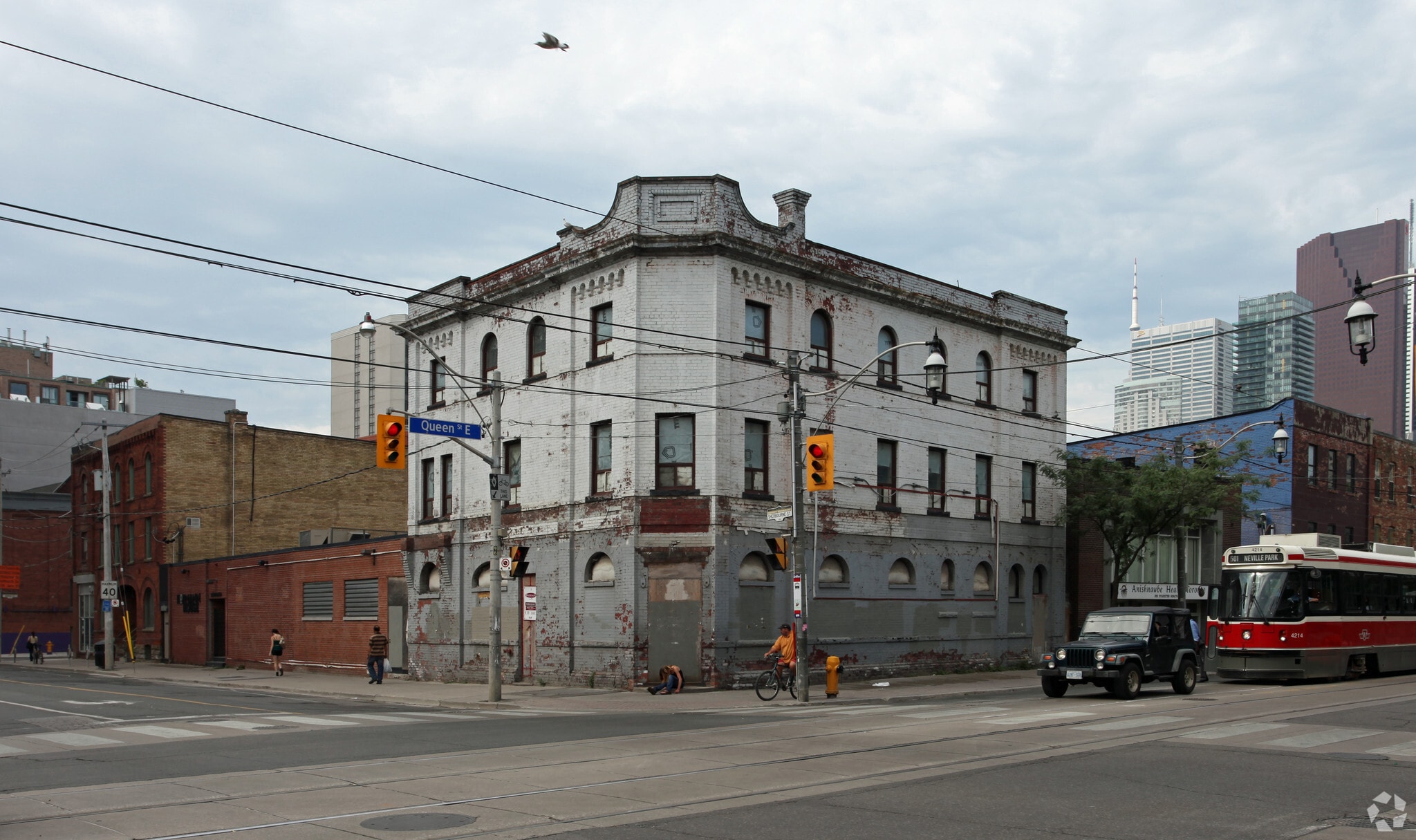 229 Queen St E, Toronto, ON for sale Primary Photo- Image 1 of 1