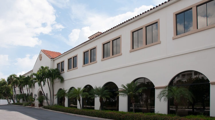 2875 S Ocean Blvd, Palm Beach, FL for lease Building Photo- Image 1 of 8