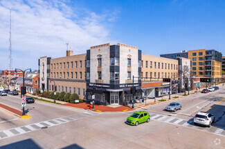 More details for 4001-4015 N Oakland Ave, Shorewood, WI - Retail for Lease