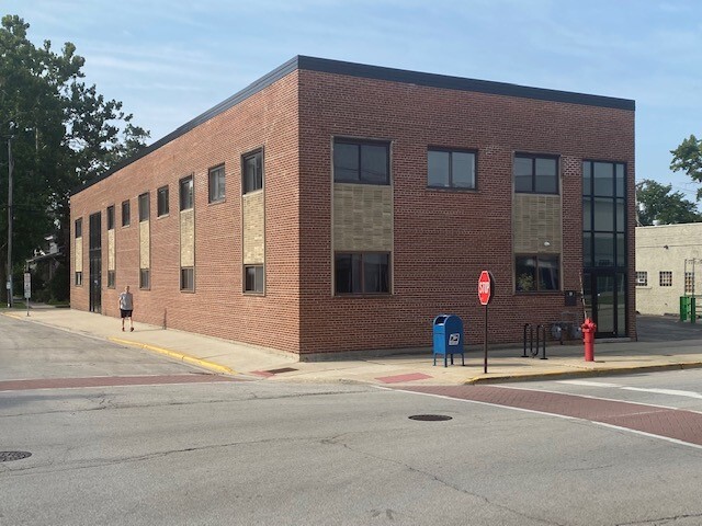 801 Circle Ave, Forest Park, IL for lease - Building Photo - Image 3 of 3