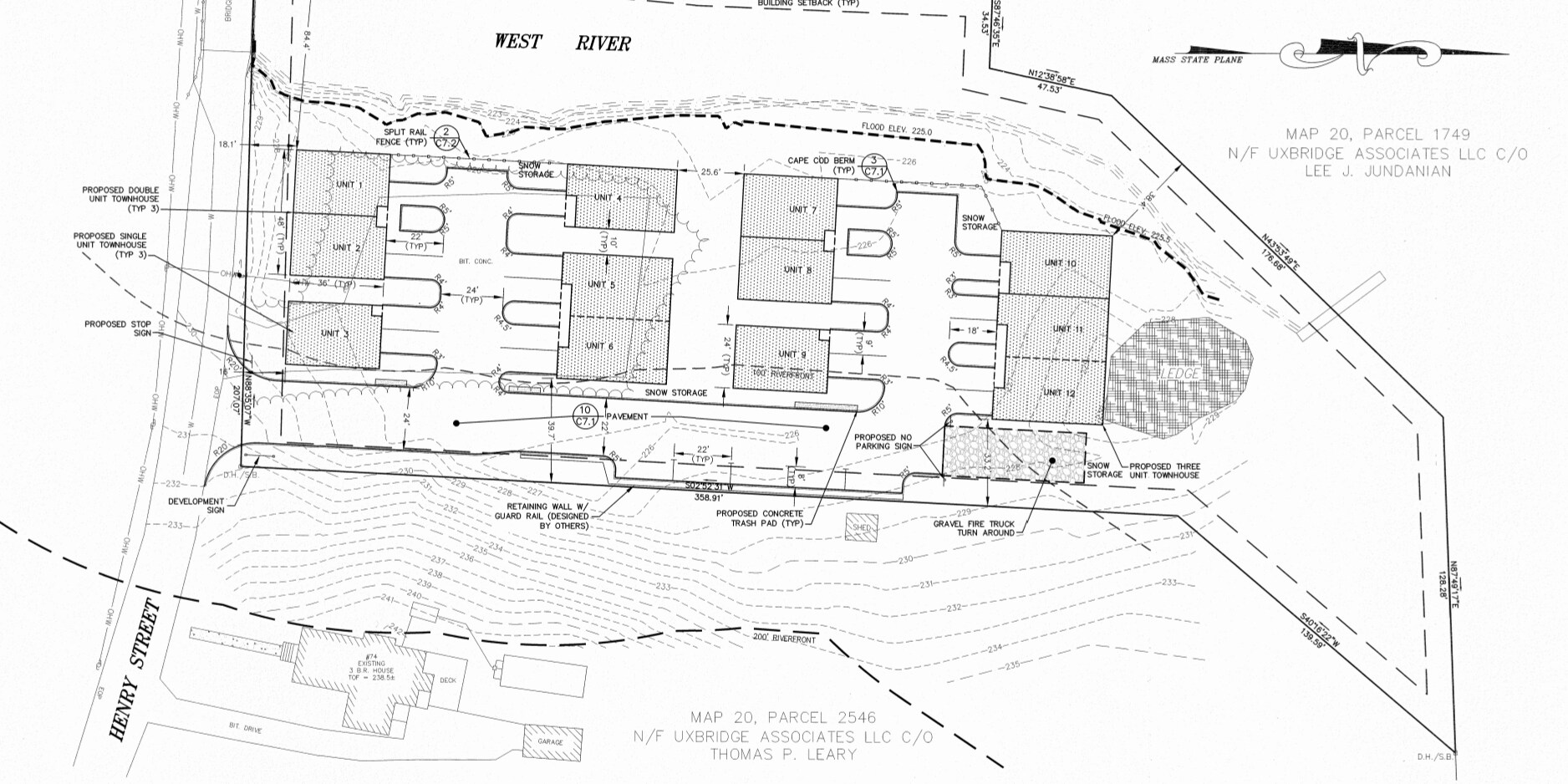 68 Henry St, Uxbridge, MA for sale Primary Photo- Image 1 of 1