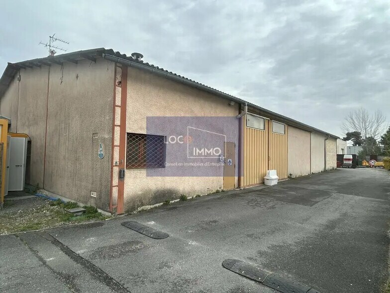 Flex in Pessac for lease - Building Photo - Image 3 of 8