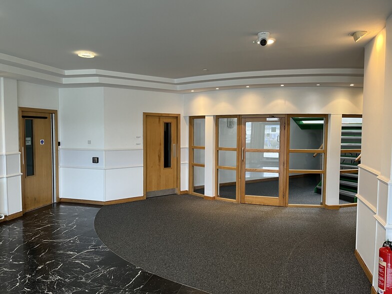 Enterprise Way, Dunfermline for lease - Building Photo - Image 3 of 5