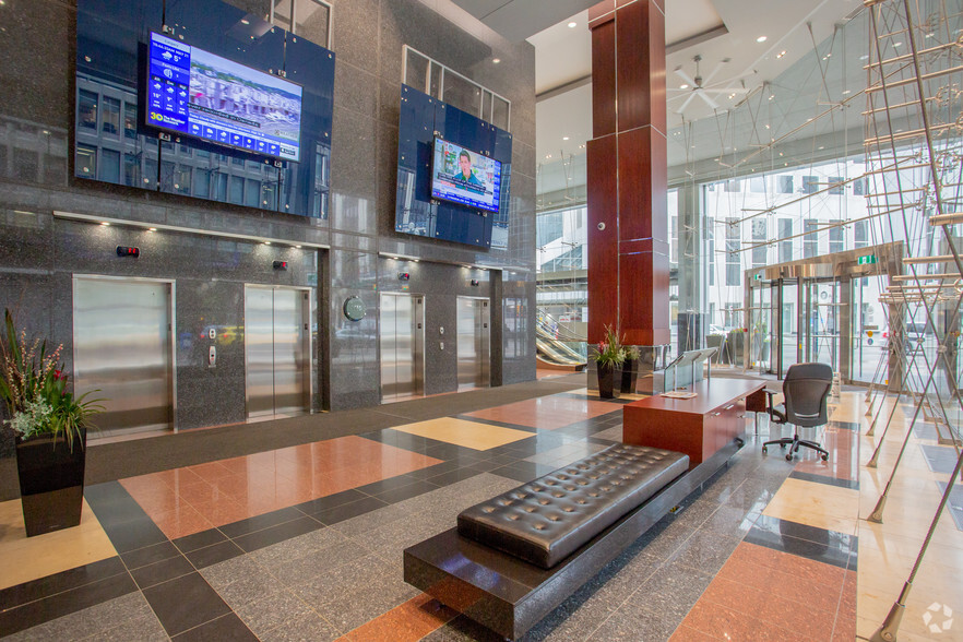 332 6th Ave SW, Calgary, AB for lease - Lobby - Image 2 of 8