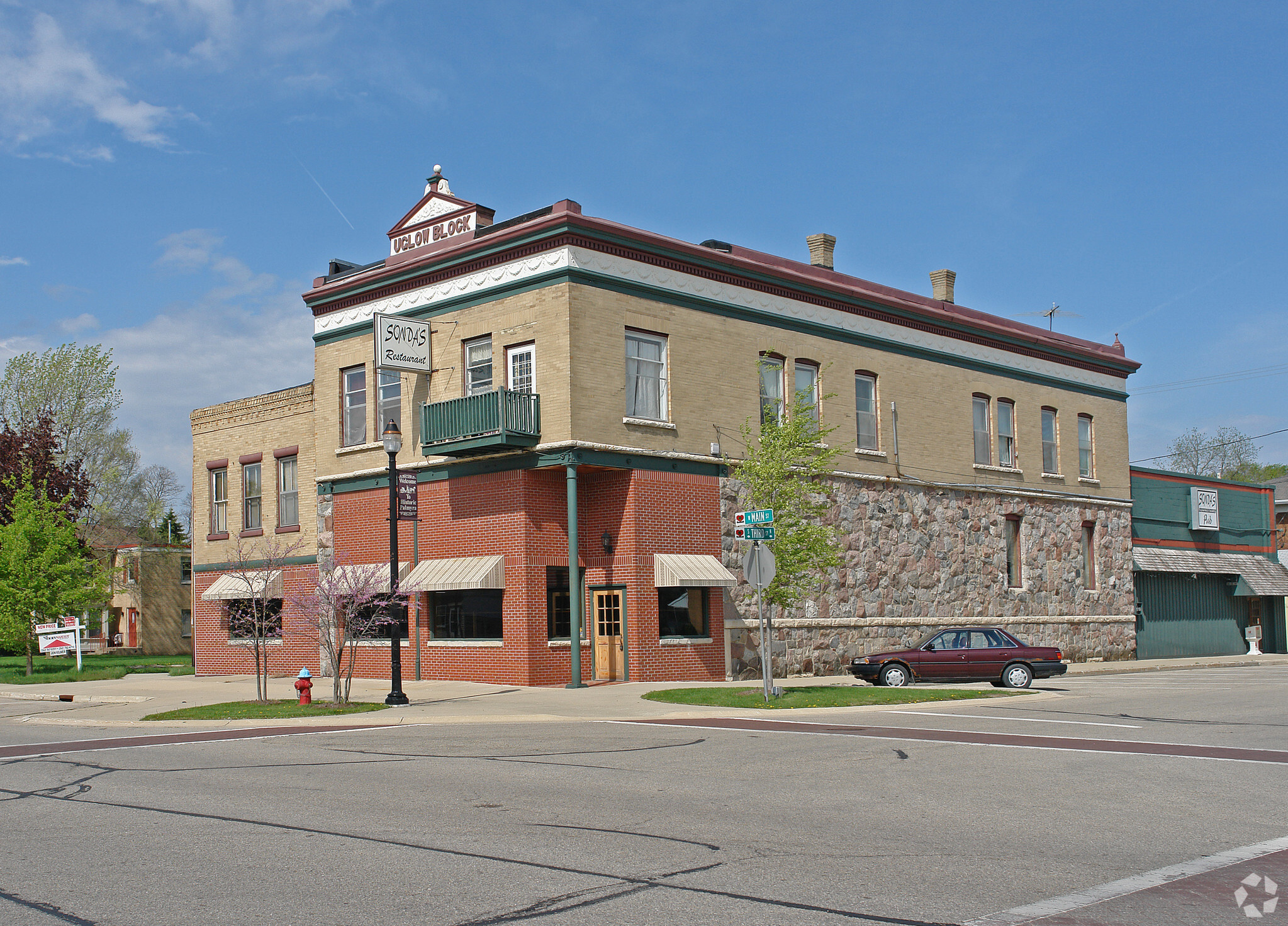 300 W Main St, Palmyra, WI for sale Primary Photo- Image 1 of 47